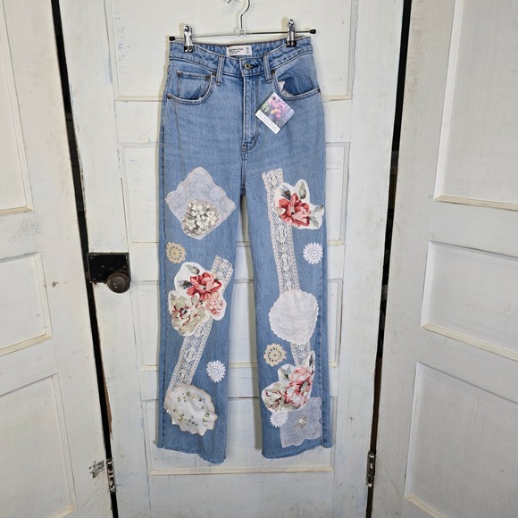 Abercrombie & Fitch Denim - Upcycled Abercrombie womens jeans lace doilies appliques‎ raw hem 25/0